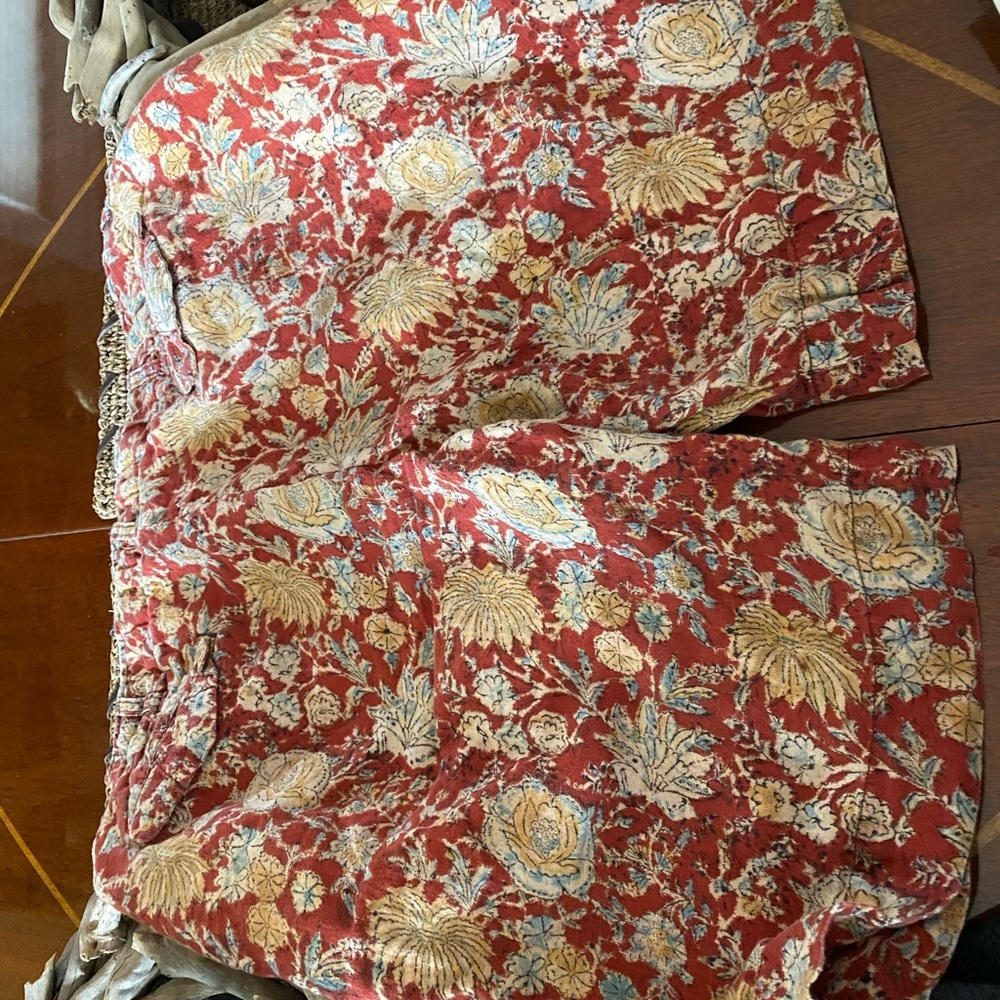 Linen men’s shorts